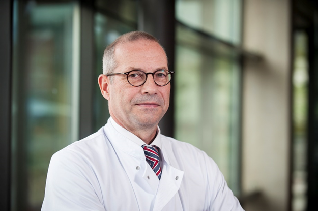 Prof. dr. G.P.M. Luyten verricht medische expertises oogheelkunde.